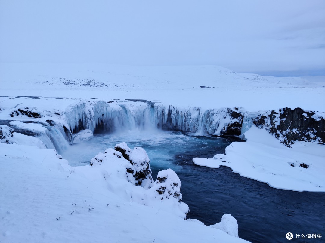 冰岛2025年第二季度人口391,810人