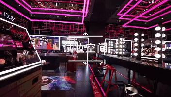 斥资百万买钻，只为见氢一面