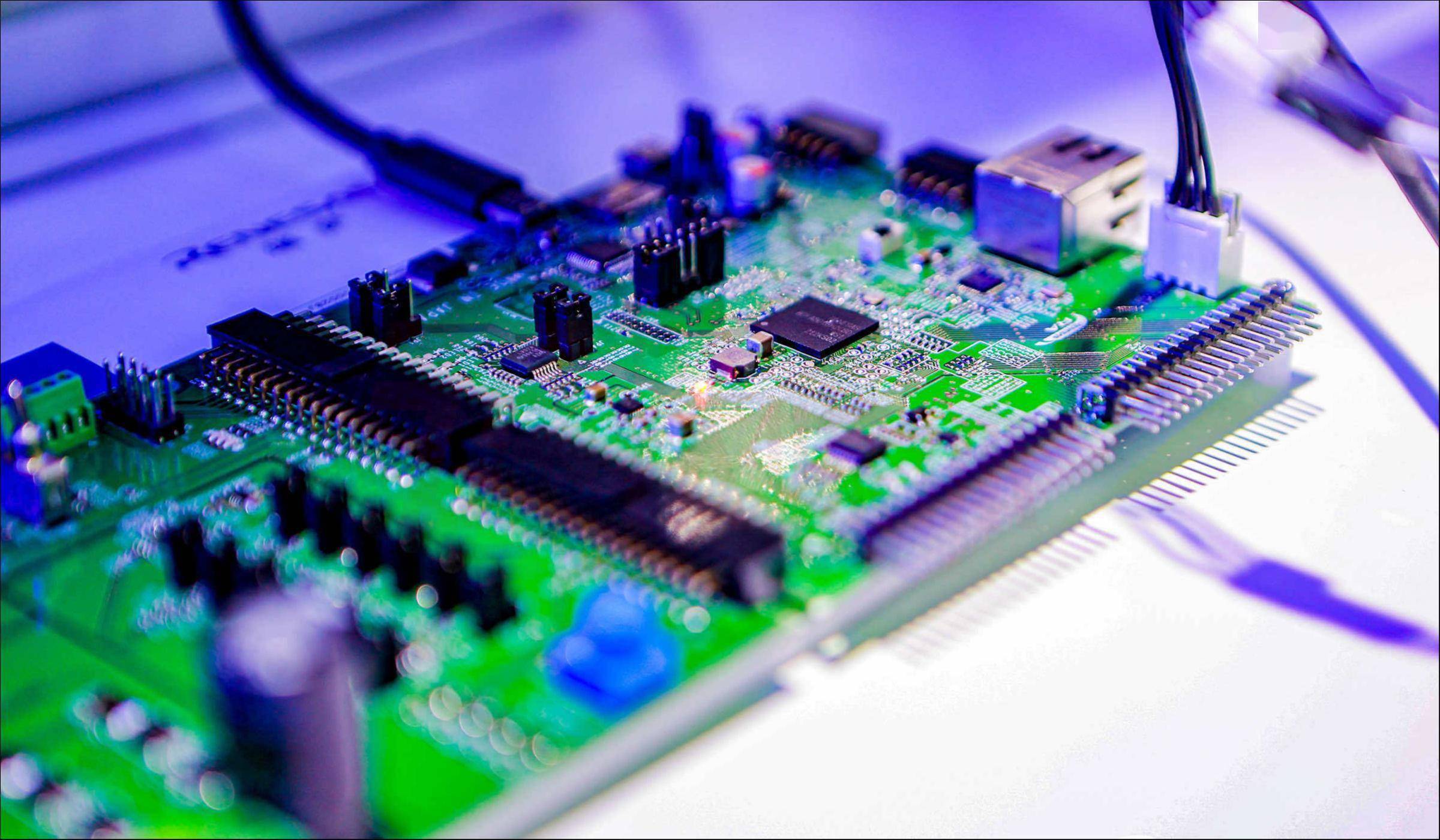 新易盛获得发明专利授权：“一种基于I3C协议的测试板与光模块间的通信方法及系统”