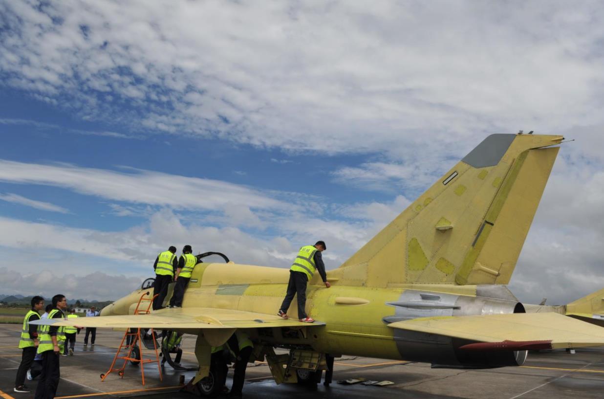 成飞集成：公司具备沈飞西飞供应商资质