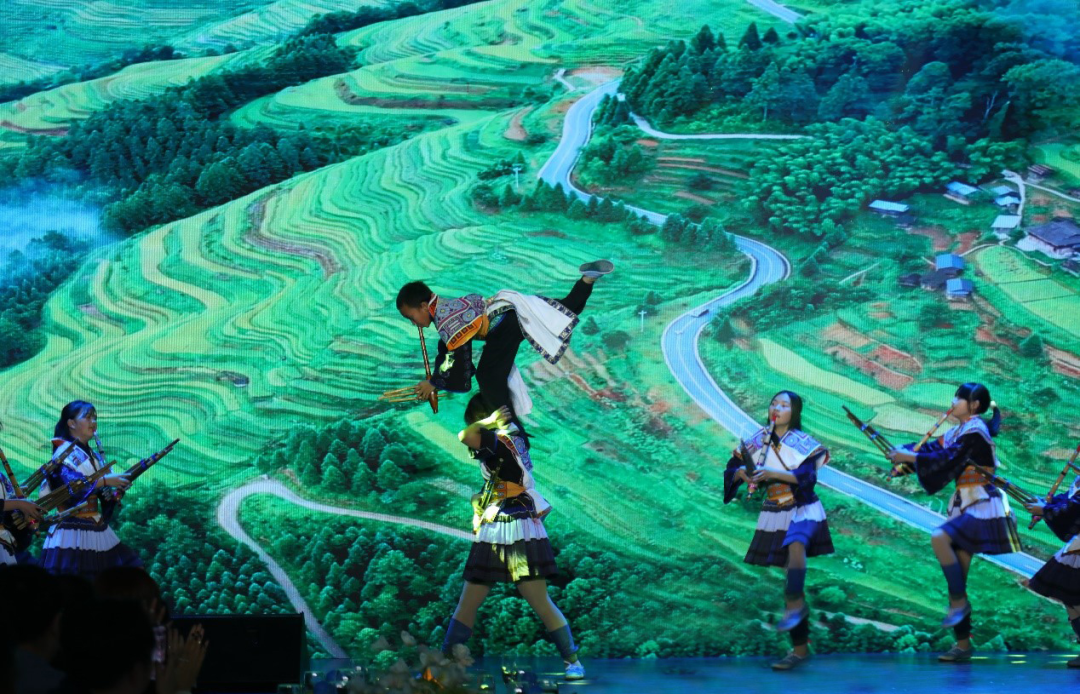 【ESG动态】新 华 都（002264.SZ）获华证指数ESG最新评级CCC，行业排名第143