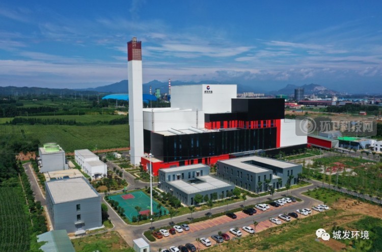 城发环境：省内落地无人环卫项目5个