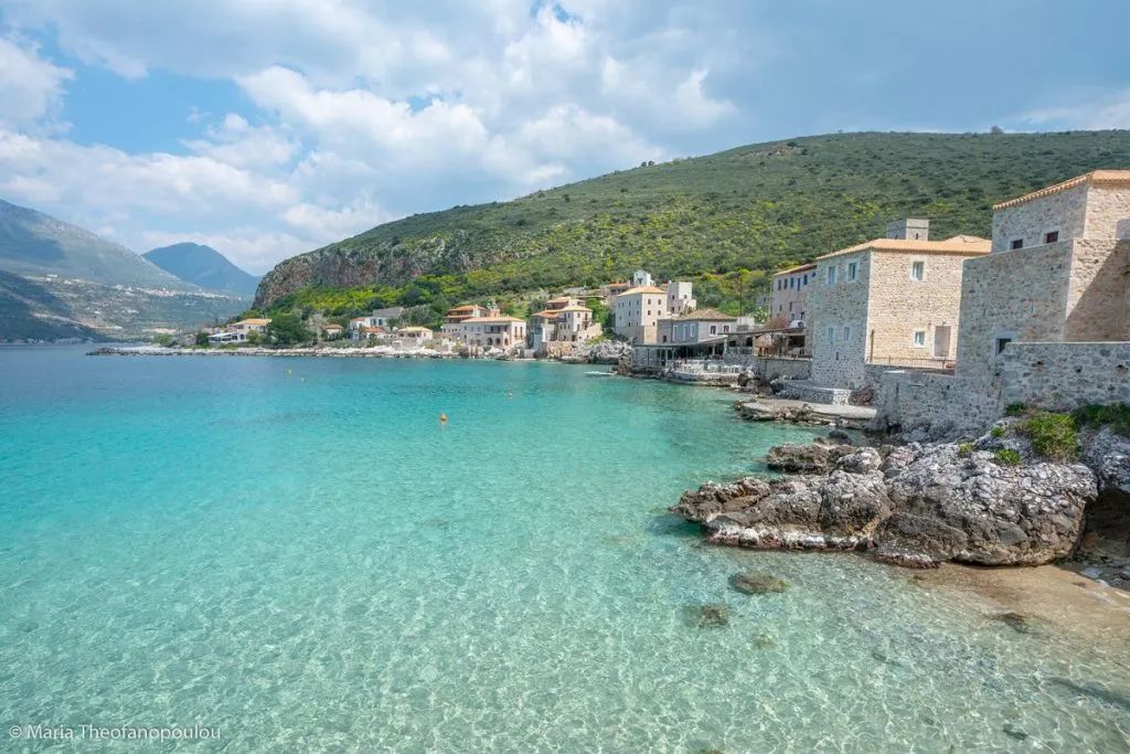 德国和英国游客是希腊旅游收入的主要贡献者