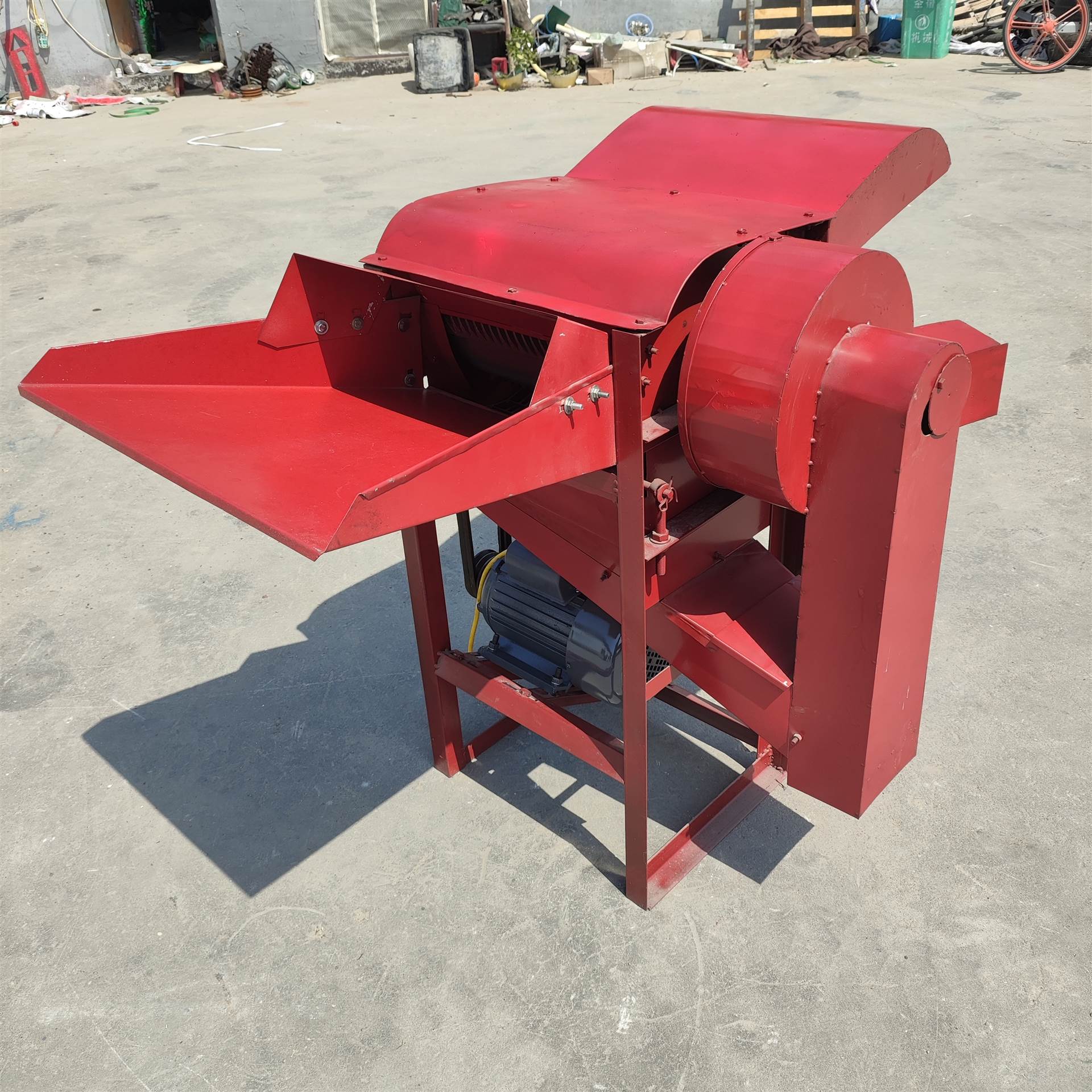 一拖股份获得发明专利授权：“一种谷物收获机脱粒凹板制造用穿丝装置及其穿丝方法”