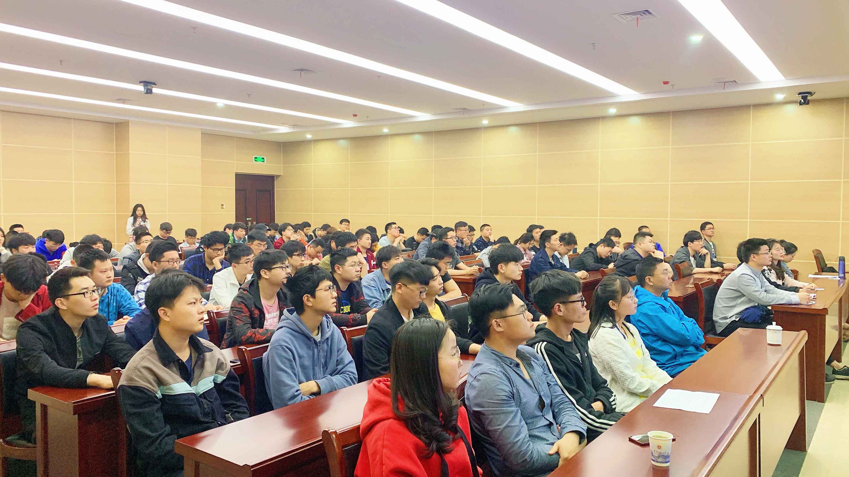 安徽合力：公司控股股东将在承诺期限内履行收购江淮重工股份承诺