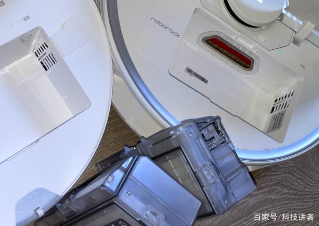 石头科技获得发明专利授权：“一种水箱组件”