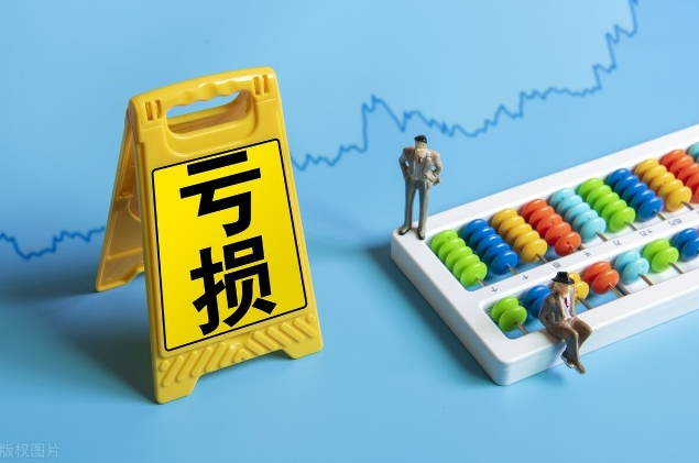 三年亏超6000万徐州店关闭,中央商场损失多少?