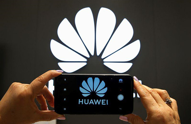 众智科技获得外观设计专利授权：“双电源自动切换控制器（HAT320）”