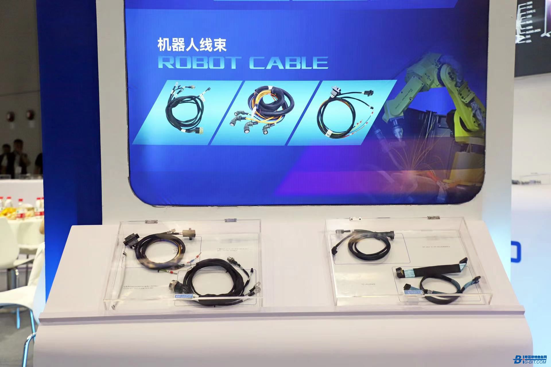 这个年“智”感十足——当传统新春邂逅前沿科技