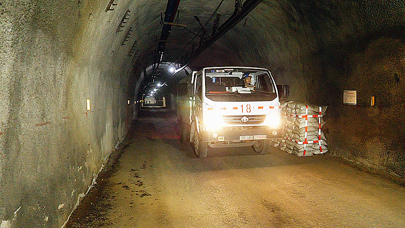 兖矿能源获得实用新型专利授权：“新型磁吸式煤矿井下运输车用尾灯”