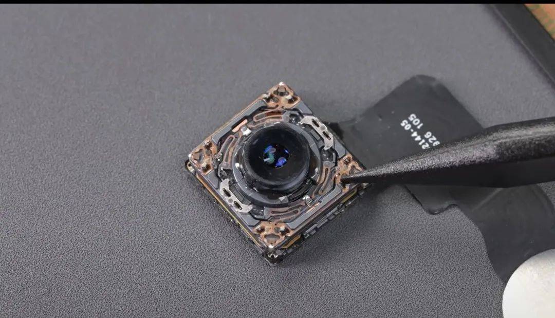 视源股份获得实用新型专利授权：“一体式摄像头模组及显示装置”