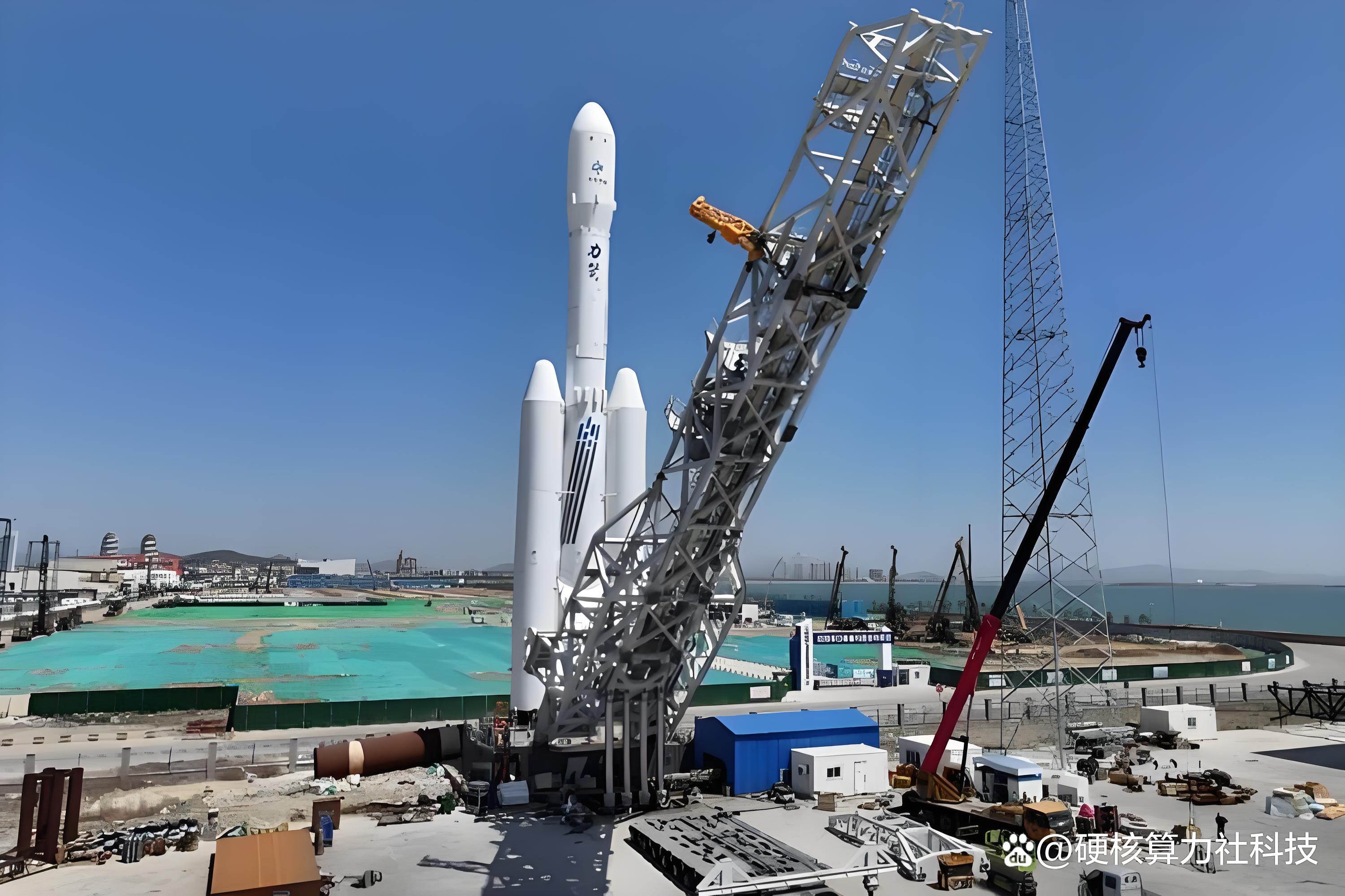 轻舟试验飞船转入长期运行阶段