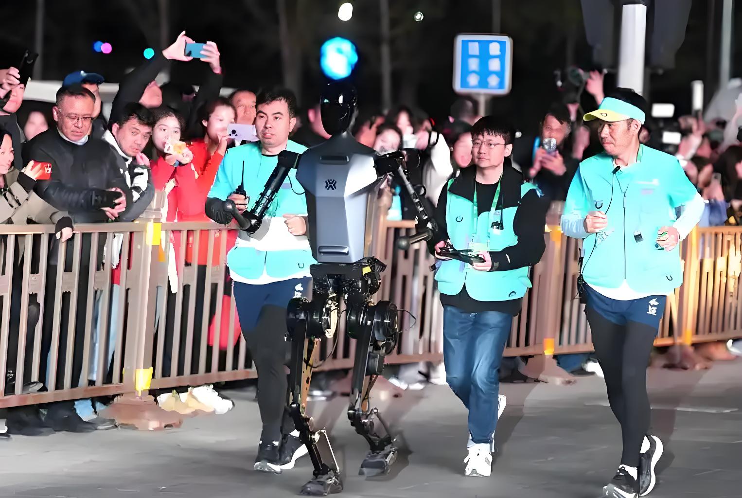 加速奔跑的，不只是机器人